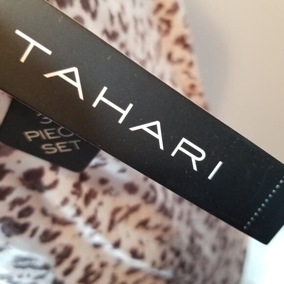 NWT Tahari Robe Pajama Set Large Pink Chemise Sleepwear 3 piece Travel Set - Picture 10 of 12